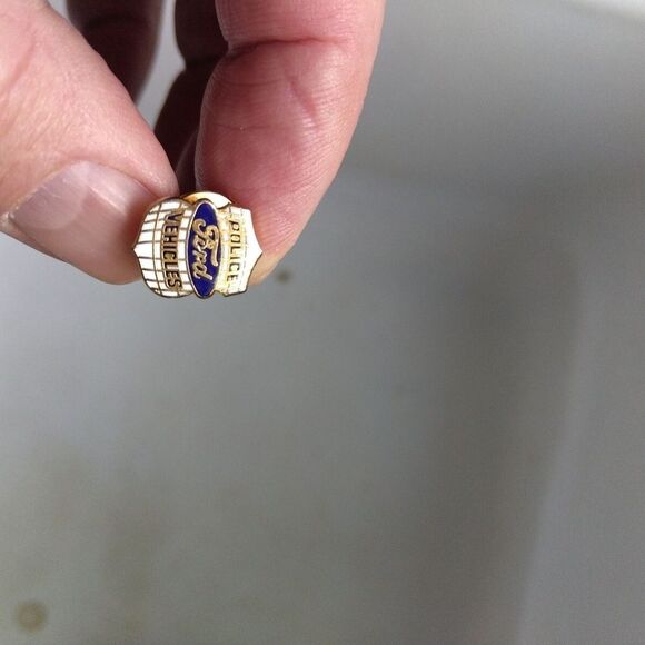 Vintage Mens Tie Tack  Ford Police Vehicles Badge - Picture 6 of 11